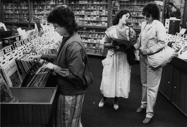 Westwood Mall - Old Photo Of Mall (newer photo)
